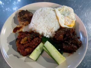 Nasi Lemak Ikan Sembilang Lenggeng